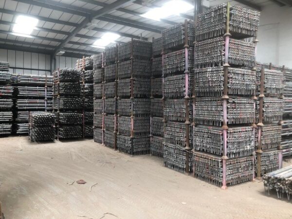 Complete 150 m² ALTRAD multidirectional scaffolding set – used, near new condition