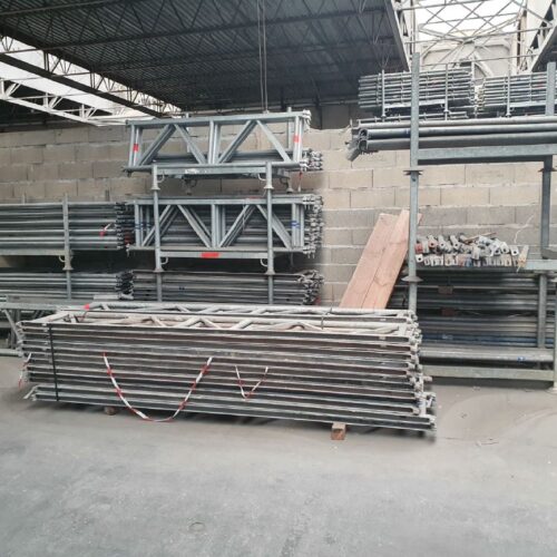 Complete Set of 400 m² Layher Allround Modular Scaffolding – Used, Like New Condition