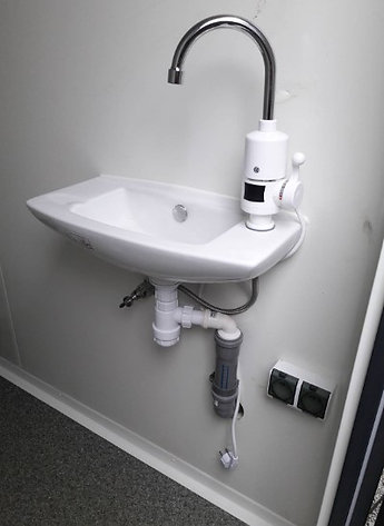 Double sanitary container – 2 toilets / toilet + urinal