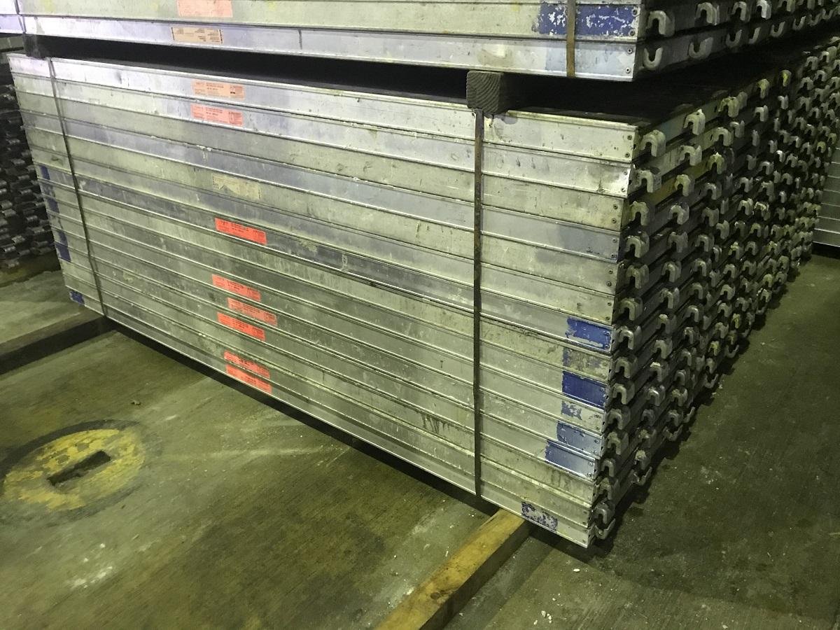 Complete 80 m² Layher Facade Scaffolding Package – Used, Excellent Condition
